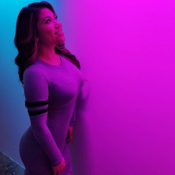 Meet your Posher, Angela - Picture 1 of 1